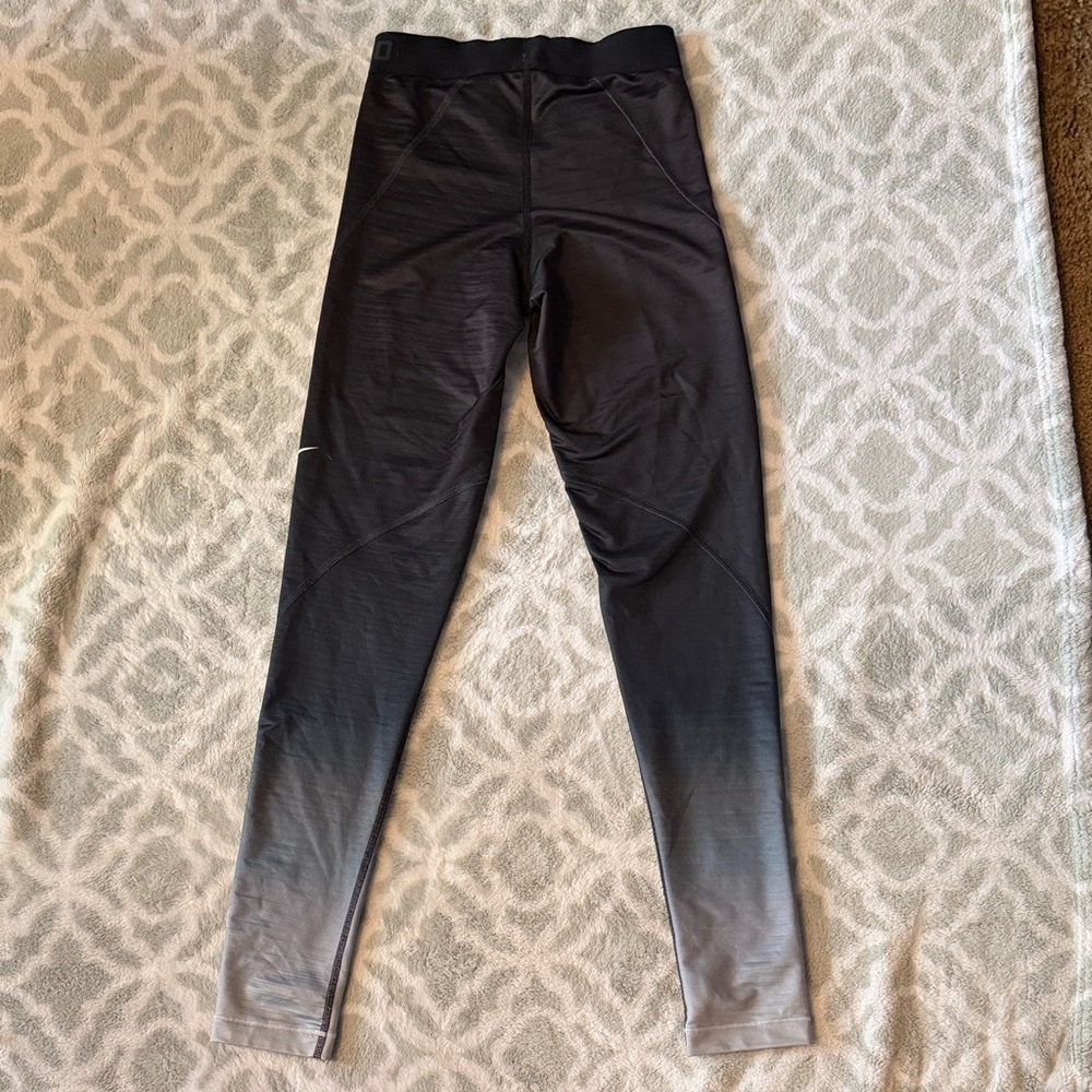 Woman’s Nike Pro Black and White Gradient Leggings - Picture 3 of 4